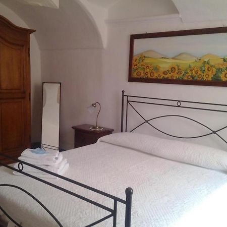 Beb I Girasoli Διαμέρισμα Dolceacqua Εξωτερικό φωτογραφία